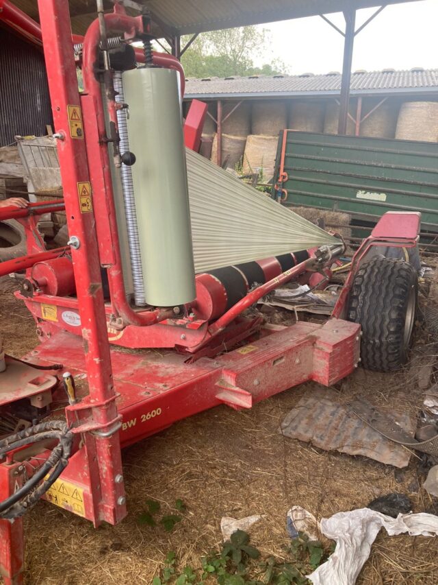*Due in* Vicon BW2600 BALE WRAPPER