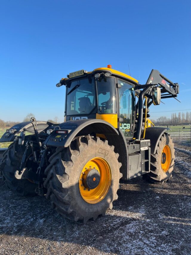 *Due In* JCB 4220 Icon