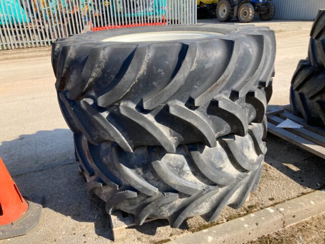 VREDESTEIN 540-65 R30 & 650-65 R42 WHEELS & TYRES