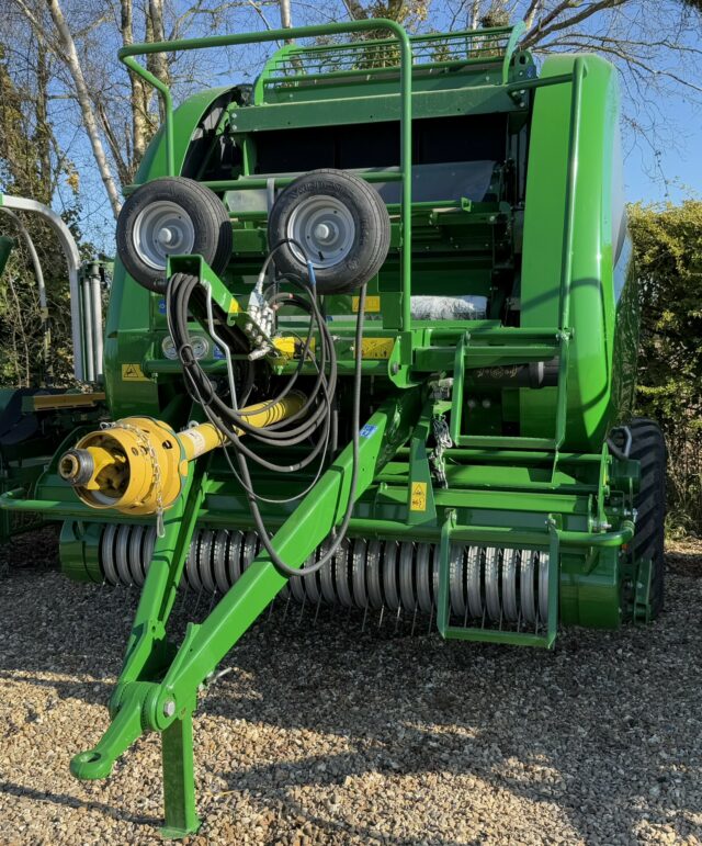 McHale V6740 Variable Chamber Baler