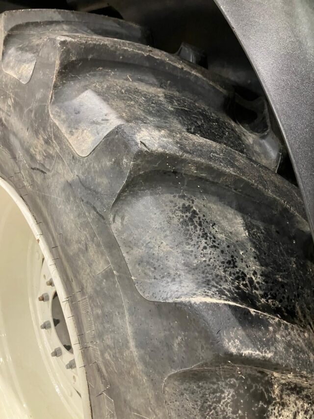 *TYRES ONLY* 2 X 420/85R28 & 2 X 520/85R38
