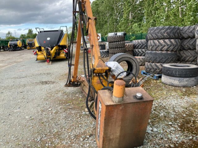 MCCONNEL PA34 HEDGECUTTER