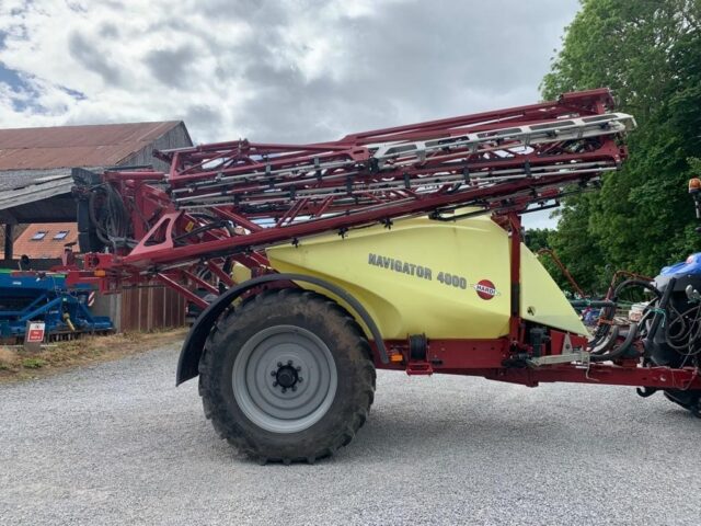 USED Hardi Navigator 4000 Trailed Sprayer For Sale