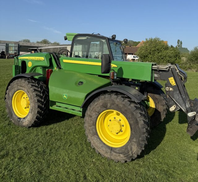 John Deere 3220 Telehandler
