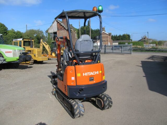 Hitachi ZX19U-5A Mini Digger