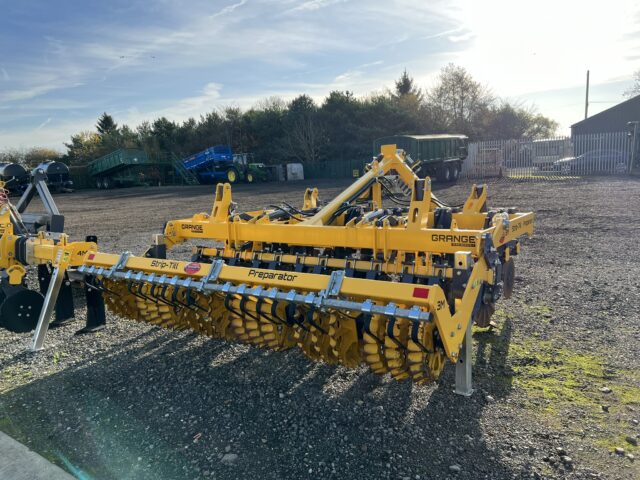 GRANGE MACHINERY 3M STRIP TILL
