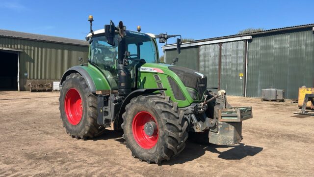 T5012474 FENDT 720 VARIO S4 4WD TRACTOR