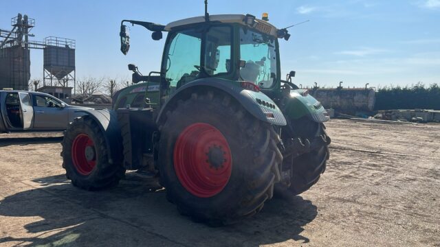 T5012474 FENDT 720 VARIO S4 4WD TRACTOR