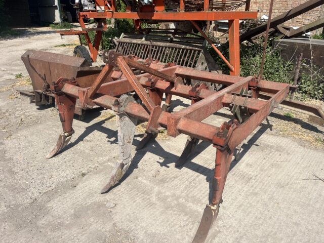 Bomford superflow cultivator