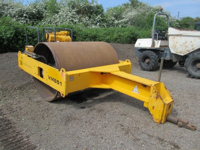 JCB VM651 Smooth Vibrating Towed Roll