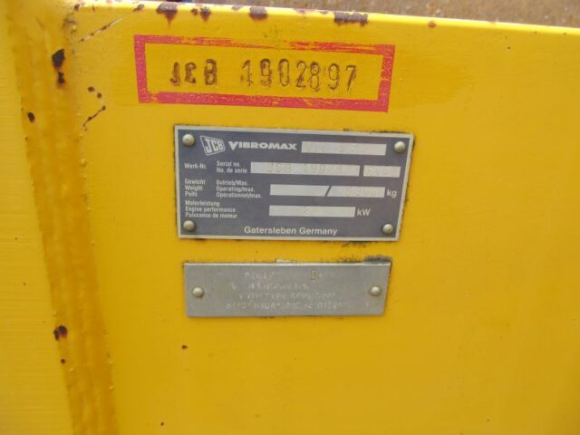 JCB VM651 Smooth Vibrating Towed Roll