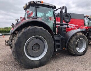 T6006110 MF8740S EXDV TRACTOR