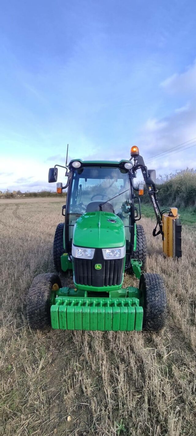 John Deere 4066R