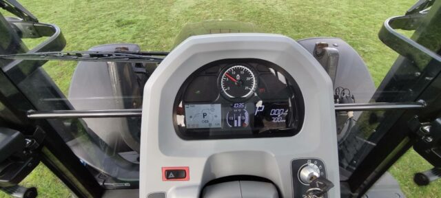 Valtra G135A and loader