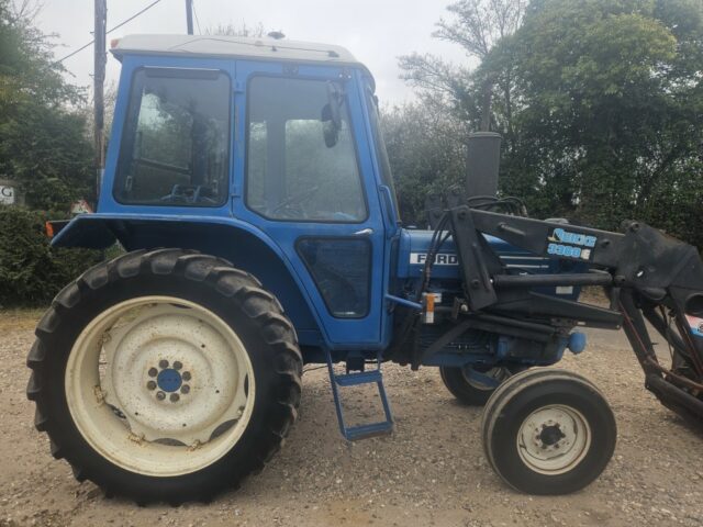 Ford 6600 2wd Tractor