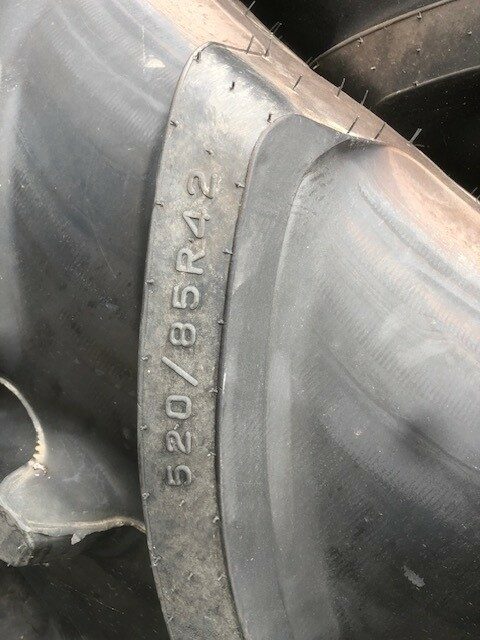 MC767008 520/85 R42 & 420/85R30 ROW CROP
