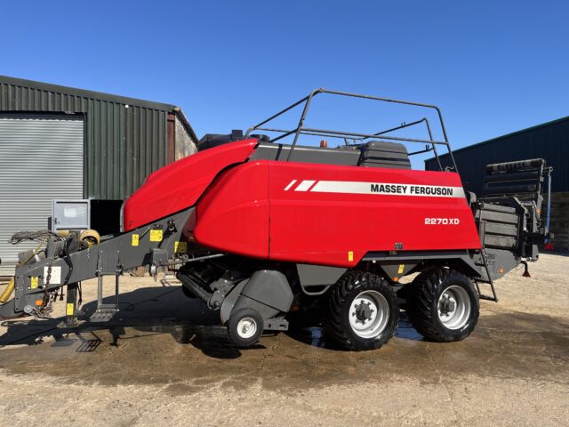 MF 2270XD 4×3 Baler