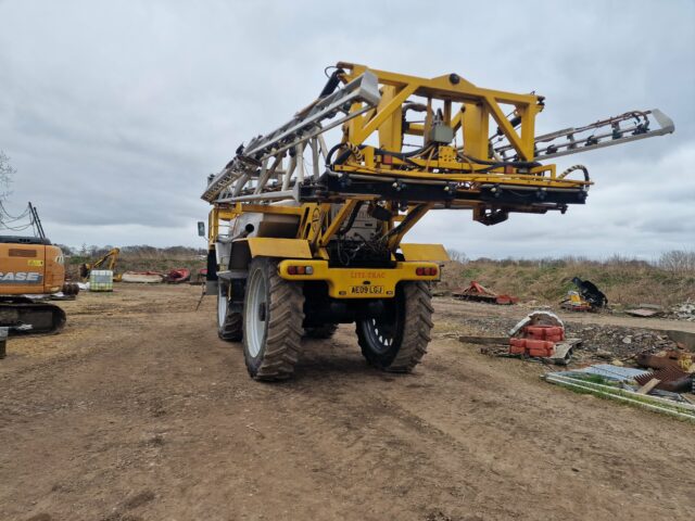 Lite-Trac 2400SS