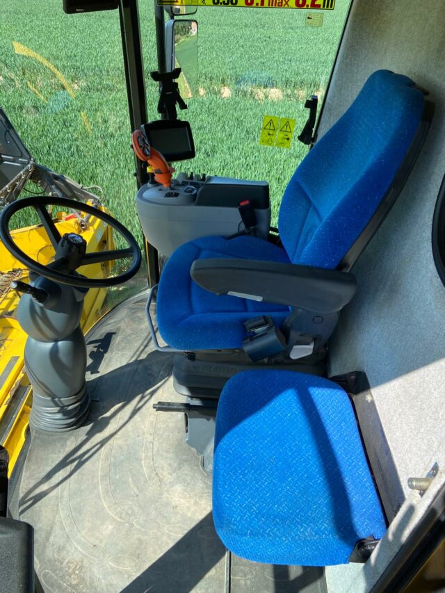 New Holland CX5080