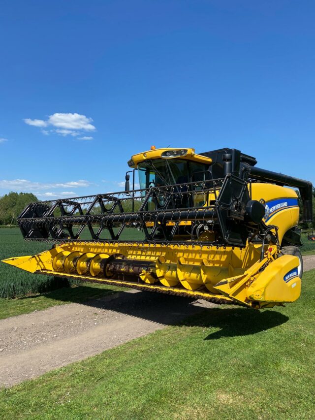 New Holland CX5080