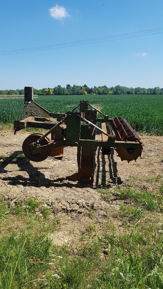 Cousins V Form 3 leg Subsoiler