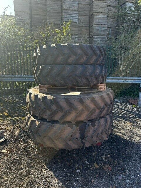 ID000024 NEW MITAS ROW CROP WHEELS