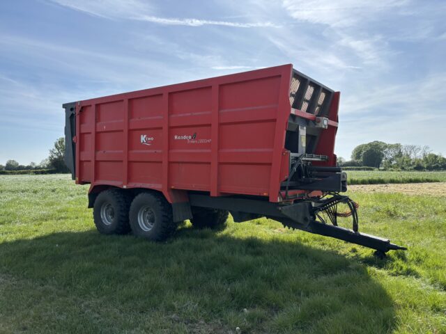 Ktwo 20 tonne compactor trailer