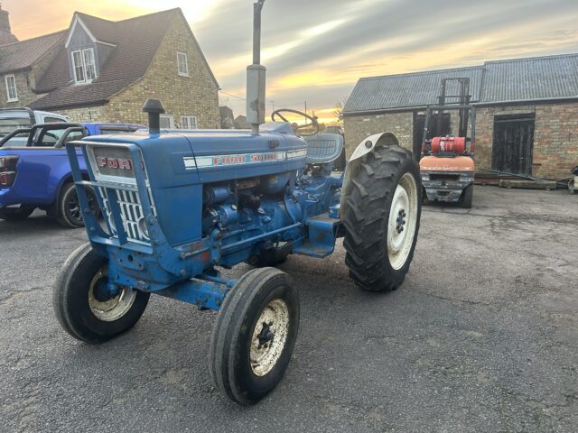 Ford 5000