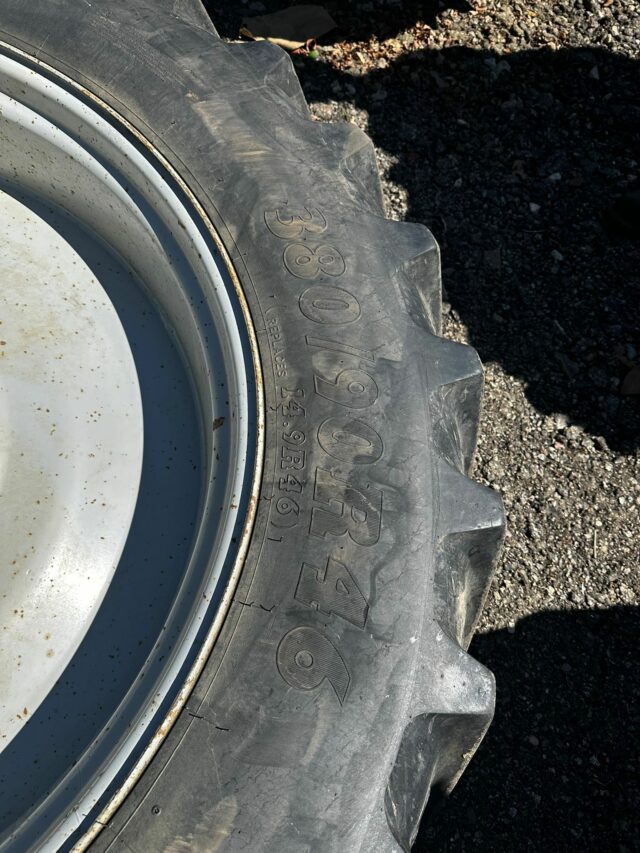 ID000026 BKT & MITAS ROW CROP WHEELS