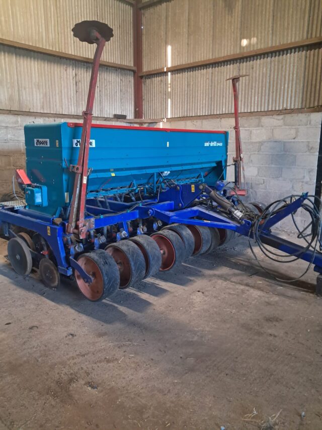 Moore Uni-drill DP400 box drill