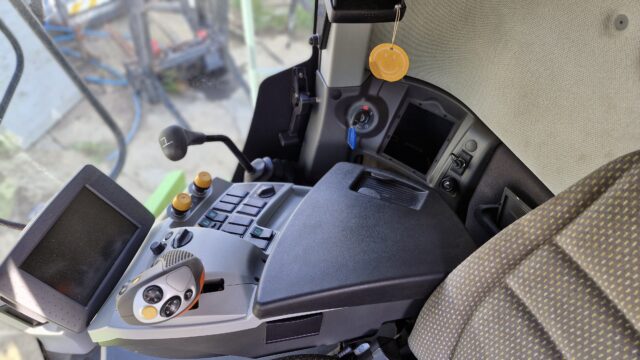 Claas Tucano 570