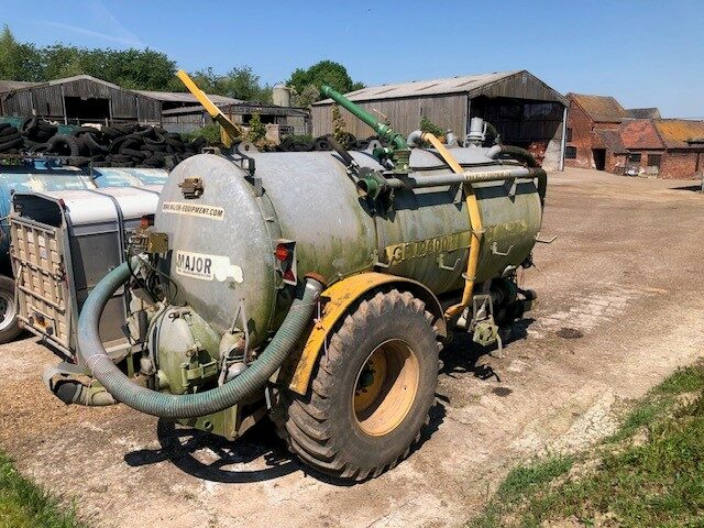 T2037008 MAJOR LGP2600 SLURRY TANKER