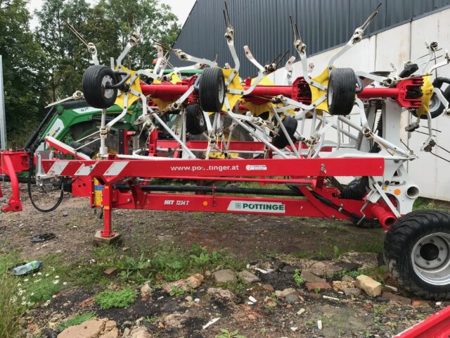 EM000214 POTTINGER HIT 12.14T HAY TEDDER