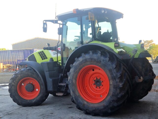 HM068227 CLAAS ARION 650 4WD TRACTOR