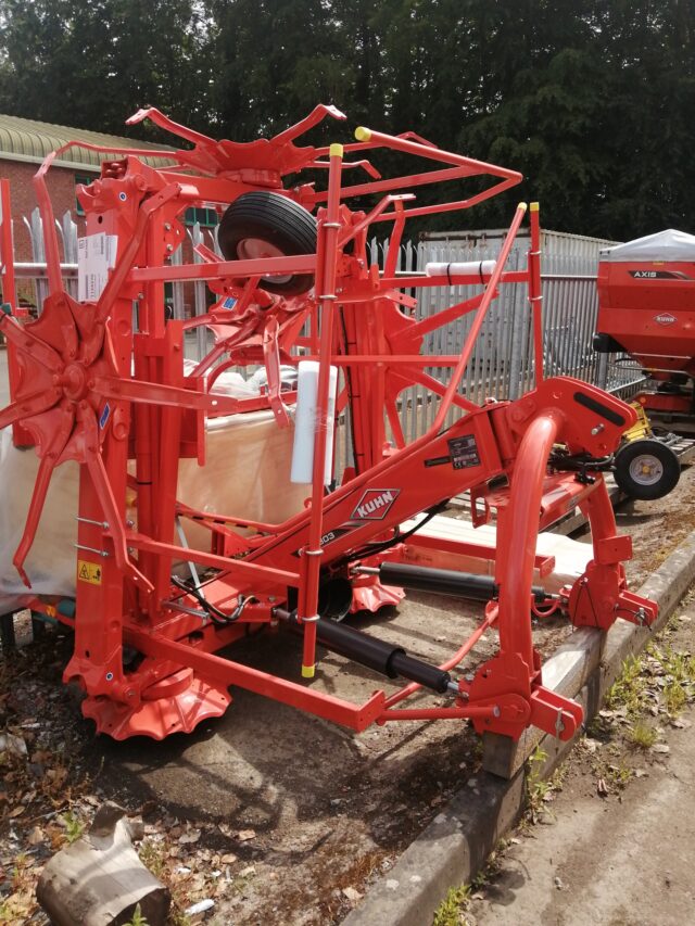 GM036817 NEW 2025 KUHN GF7803 TEDDER