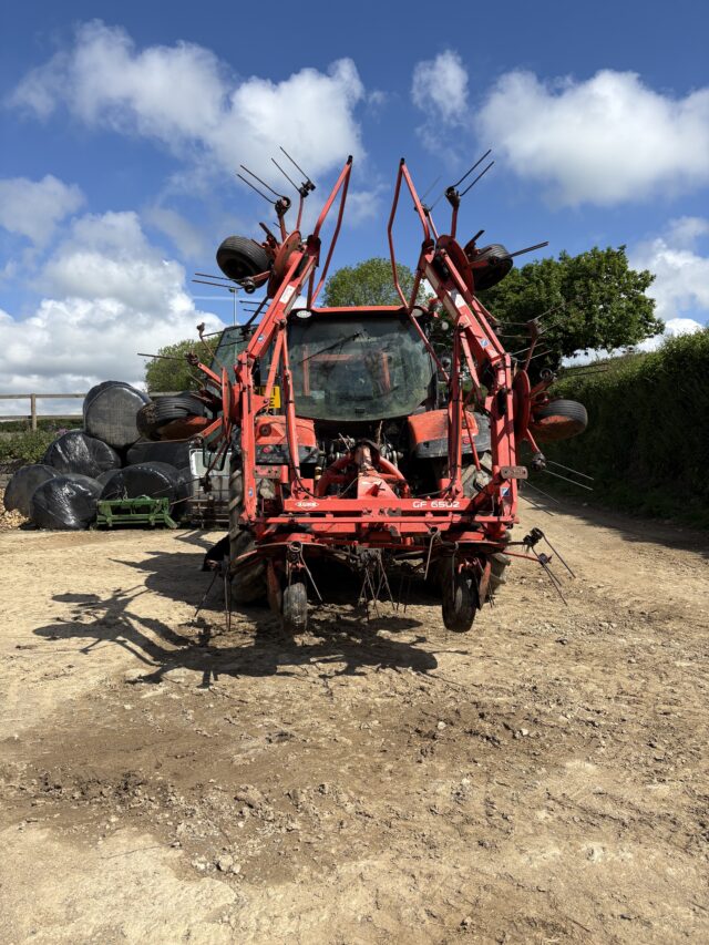 Kuhn six star Tedder
