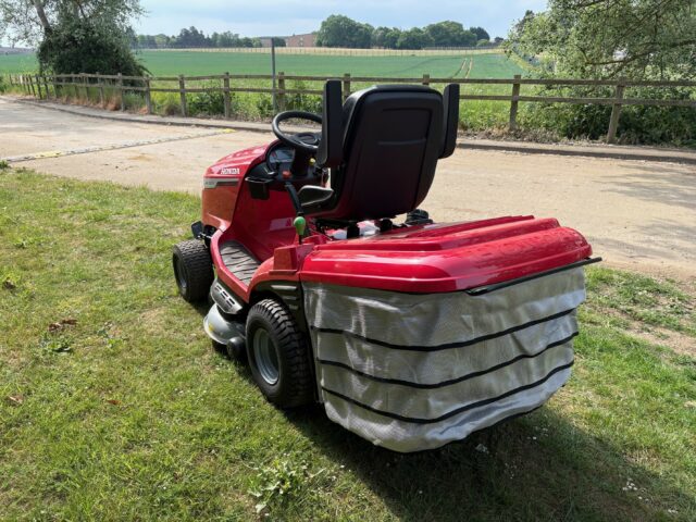 7M06613A HONDA HF2417 HTE RIDE ON MOWER