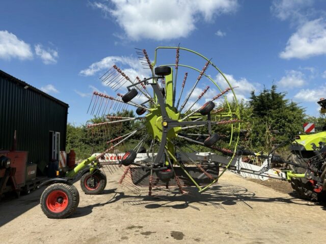 Claas liner 2900