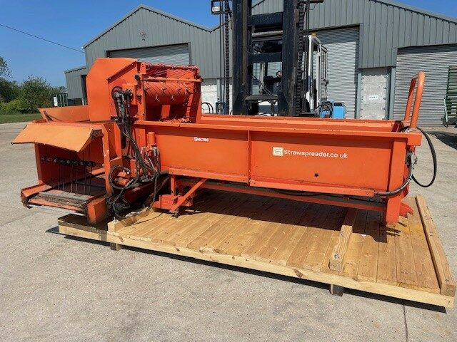 Altec Straw Spreader