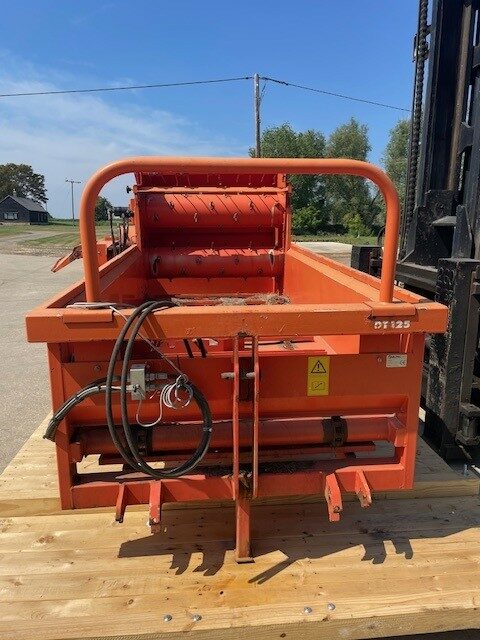 Altec Straw Spreader
