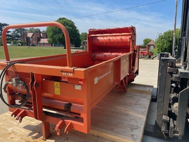 Altec Straw Spreader