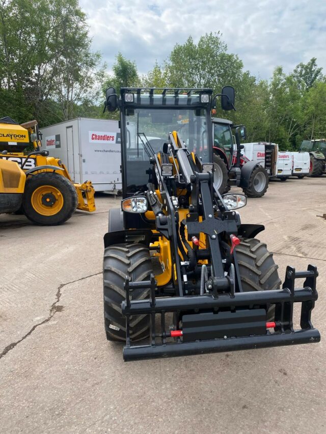 HM068091 NEW JCB 403 PLUS TELEHANDLER