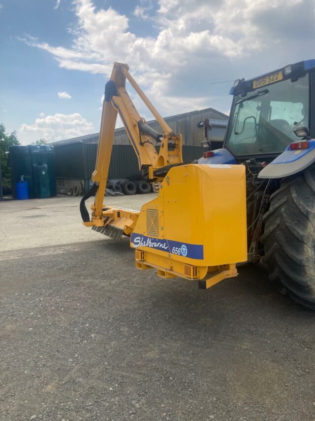 One- 2021 Shelbourne Reynolds SR656