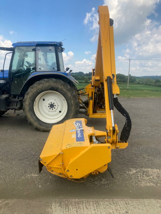 One- 2021 Shelbourne Reynolds SR656
