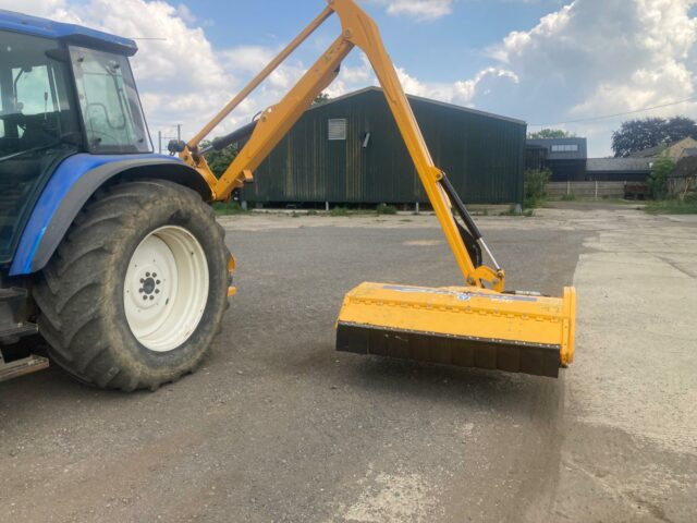 One- 2021 Shelbourne Reynolds SR656