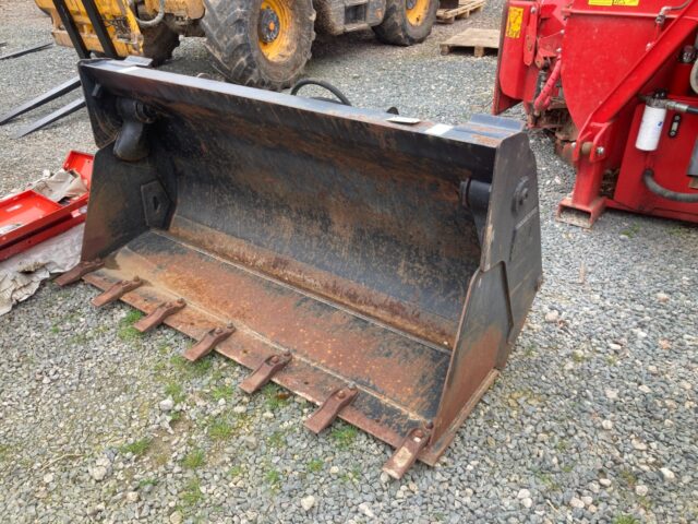 VOLVO 4 in 1 BUCKET