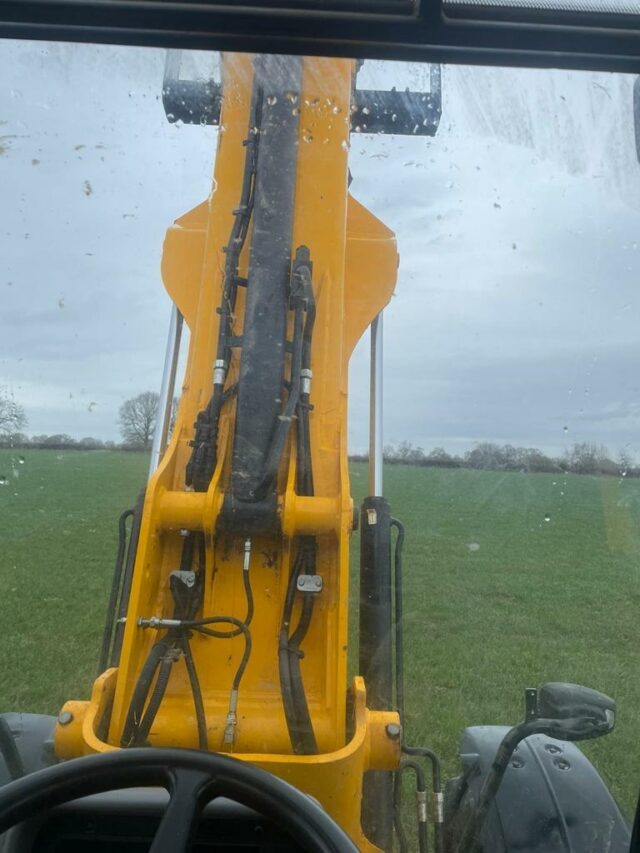 *due in* JCB TM320S