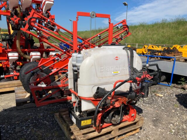 Kuhn Actis 400 PM75 Sprayer