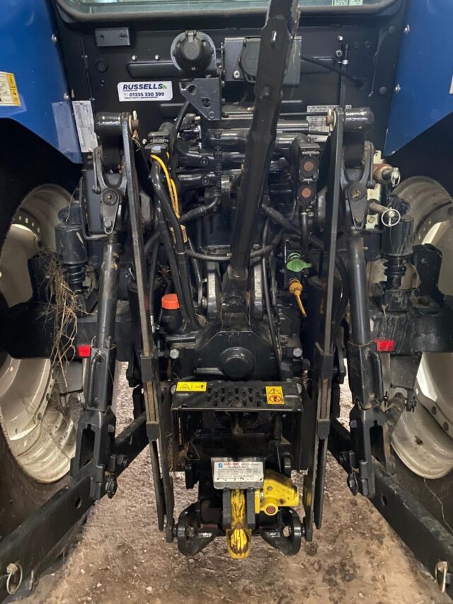 NEW HOLLAND T5.120 ELECTRO COMMAND