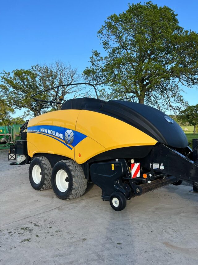 NEW HOLLAND BIG BALER 1290 PLUS